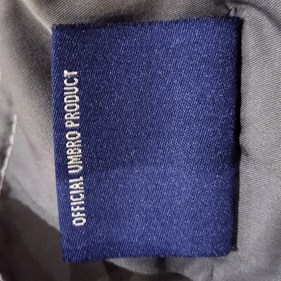 Umbro Windbreaker, Grey, Removable Sleeves - Picture 2 of 4